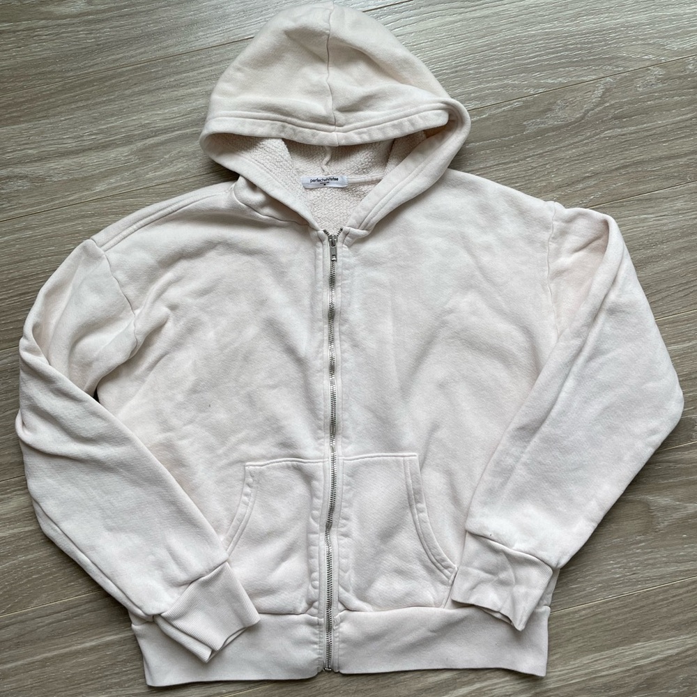 Perfectwhitetee Women’s Cream Zip-up Hoodie Sz M EUC 100% Cotton - Picture 4 of 8